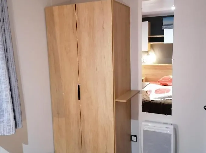 Camping Les Pins Del Sol - La Réserve Gastes